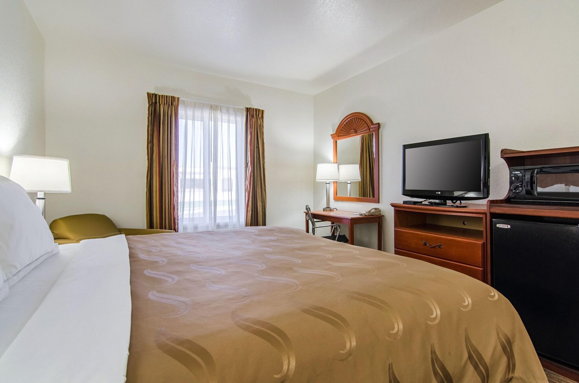 Quality Inn Junction City Near Fort Riley Dış mekan fotoğraf