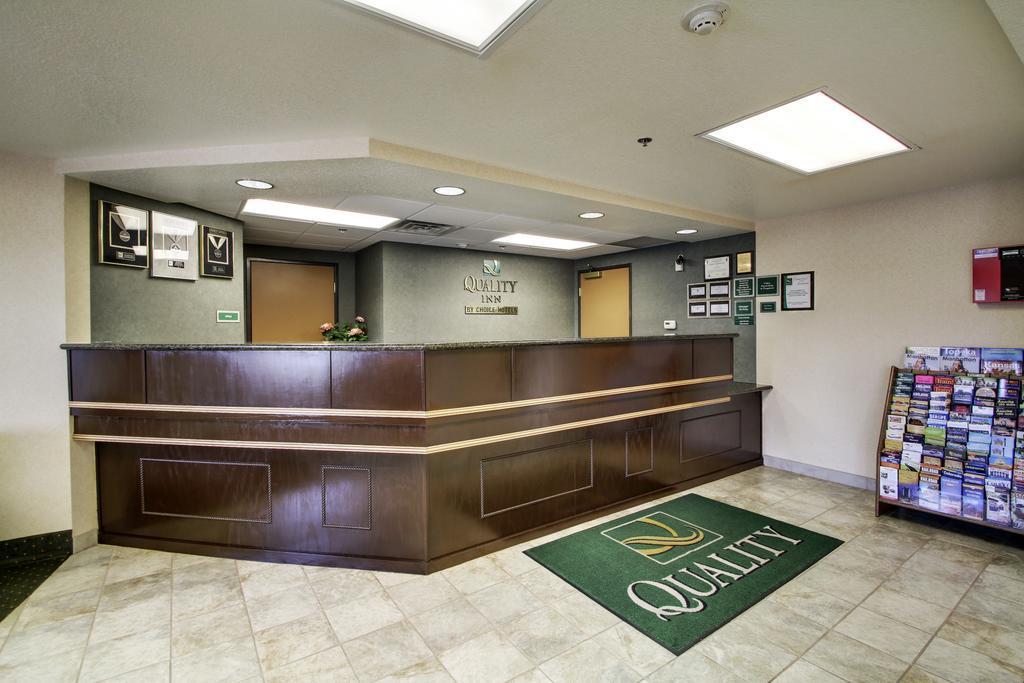 Quality Inn Junction City Near Fort Riley Dış mekan fotoğraf