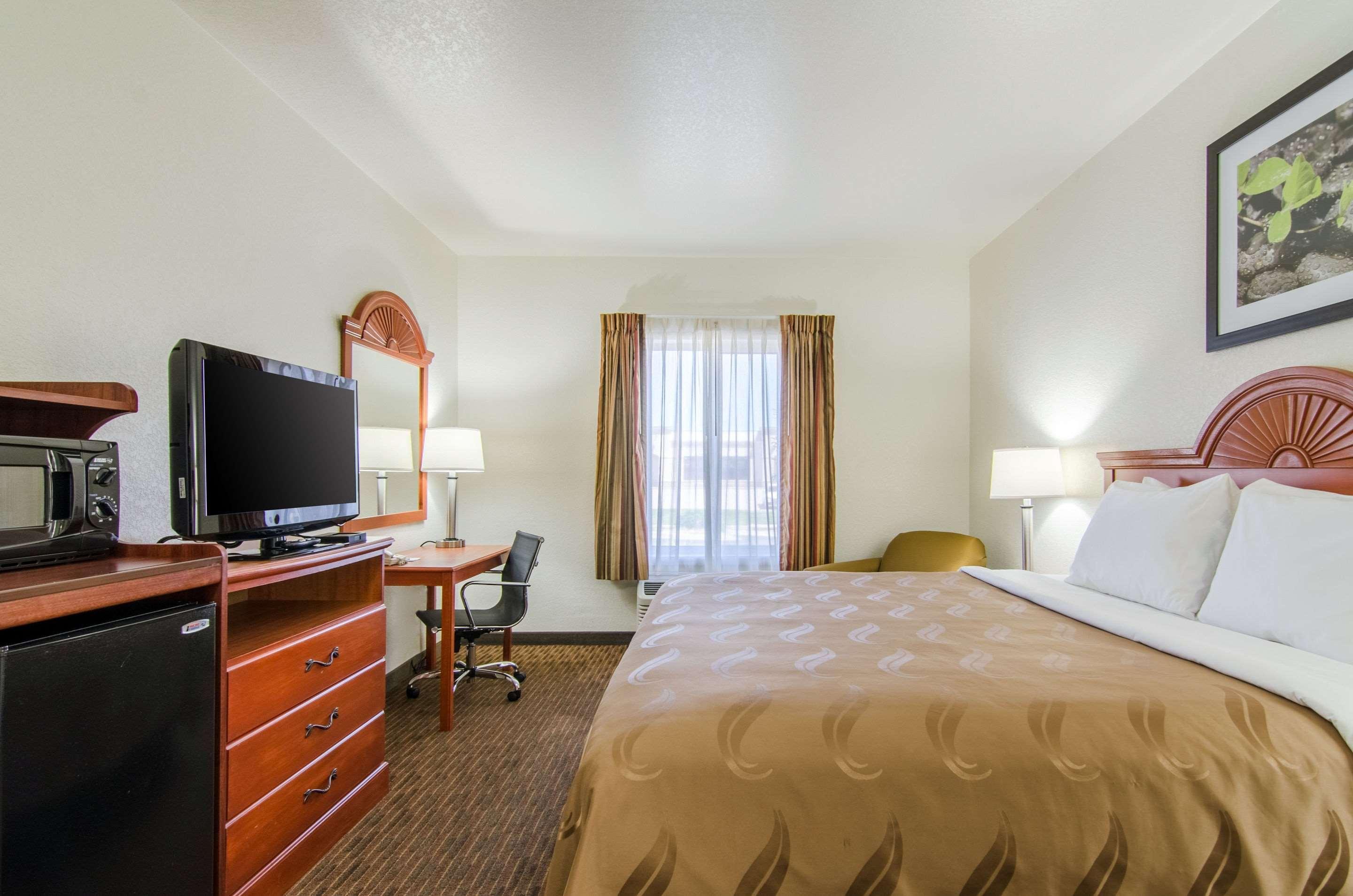 Quality Inn Junction City Near Fort Riley Dış mekan fotoğraf