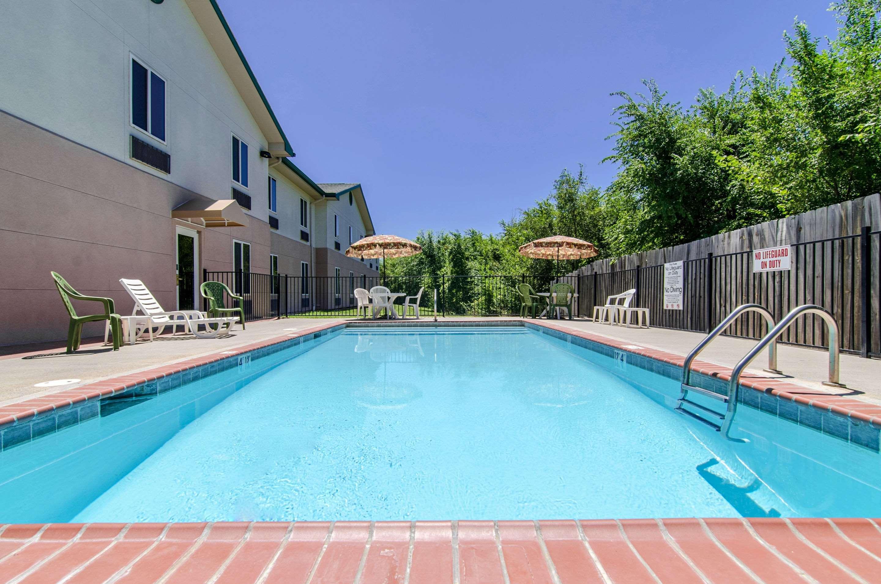 Quality Inn Junction City Near Fort Riley Dış mekan fotoğraf